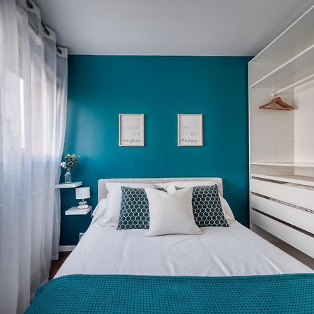 Appartement Cosy Et Calme Elancourt Luaran gambar