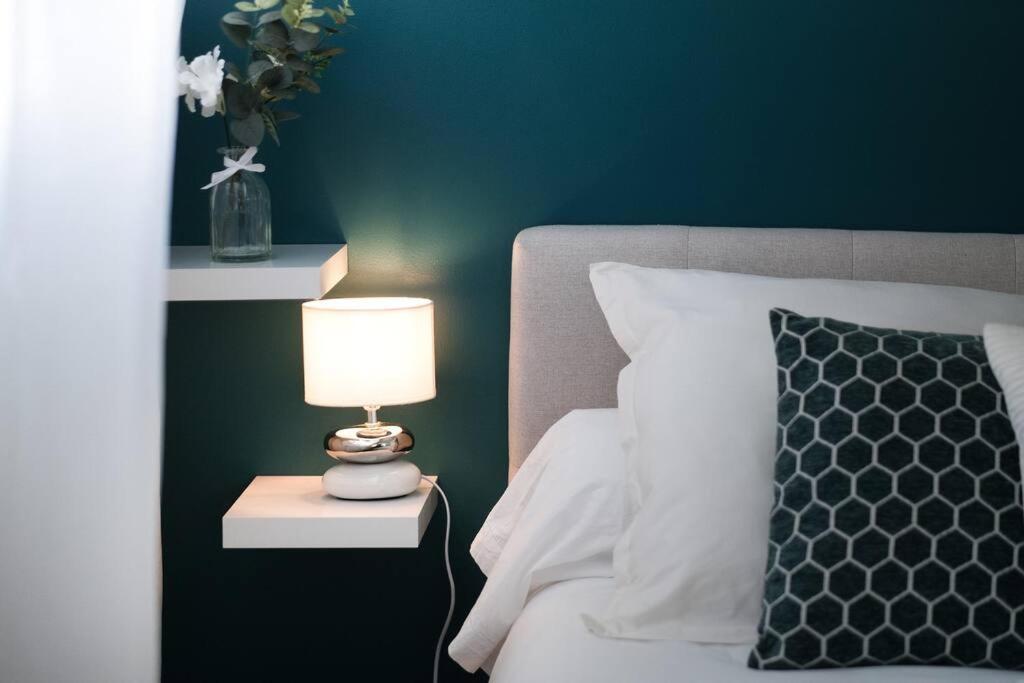 Appartement Cosy Et Calme Elancourt Luaran gambar